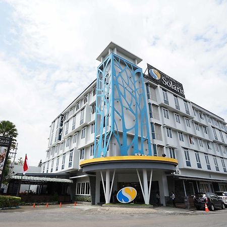 Solaris Hotel Malang Eksteriør billede